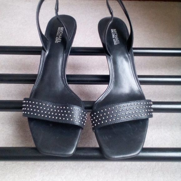MICHAEL KORS Womens Studded Sandals - BRAND NEW - Picture 1 of 7